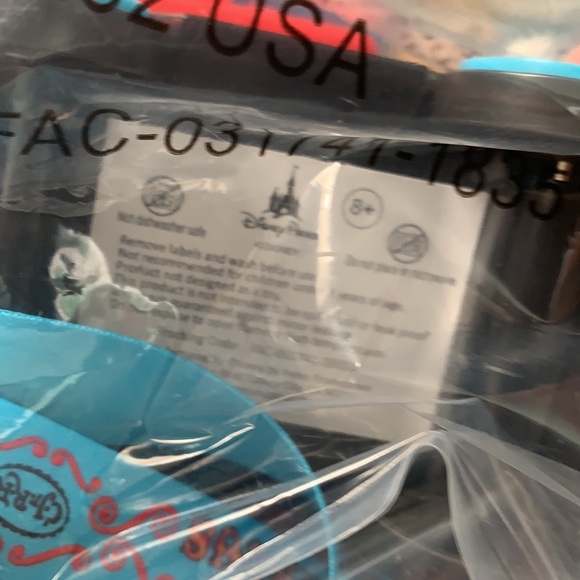 Disney Casey Train Popcorn Bucket & Dumbo Slipper - Picture 9 of 9